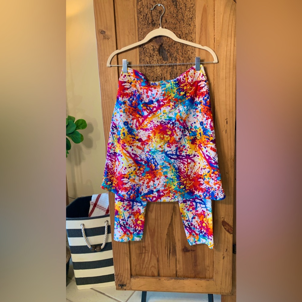SLT Athletic Skirt/Skort  size S- knee length w/leggings at the calf